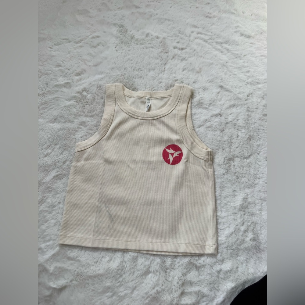 Itworks live we’ll cream crop tank